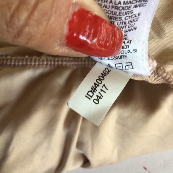 EXPRESS WHITE LACE CAGED FRONT CAMISOLE MEDIUM - Picture 6 of 11